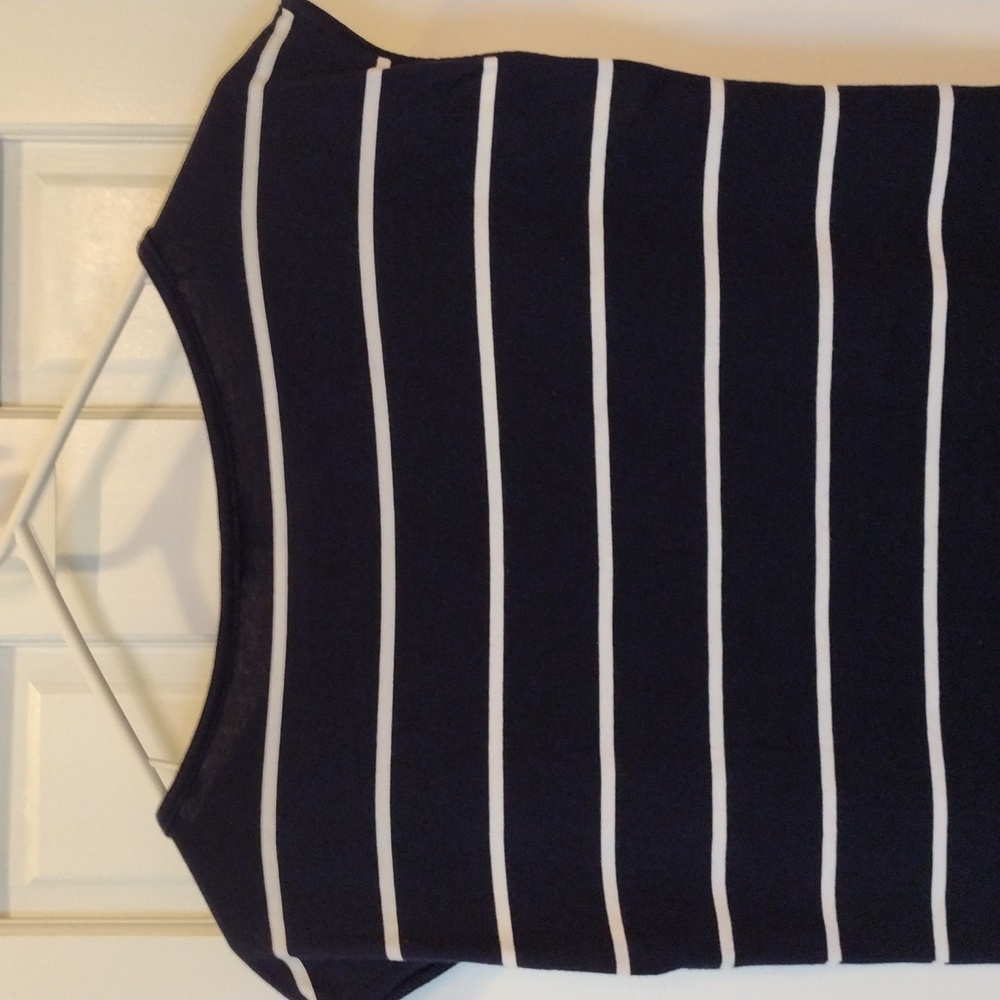 Talbots top. - Picture 5 of 9